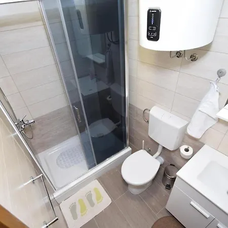 Feriehus House With A Parking Space Milovac, Paklenica - 15168 *