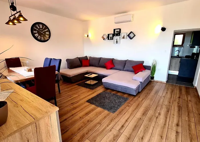 House With A Parking Space Milovac, Paklenica - 15168 펜션 스타리그라드 파클레니차